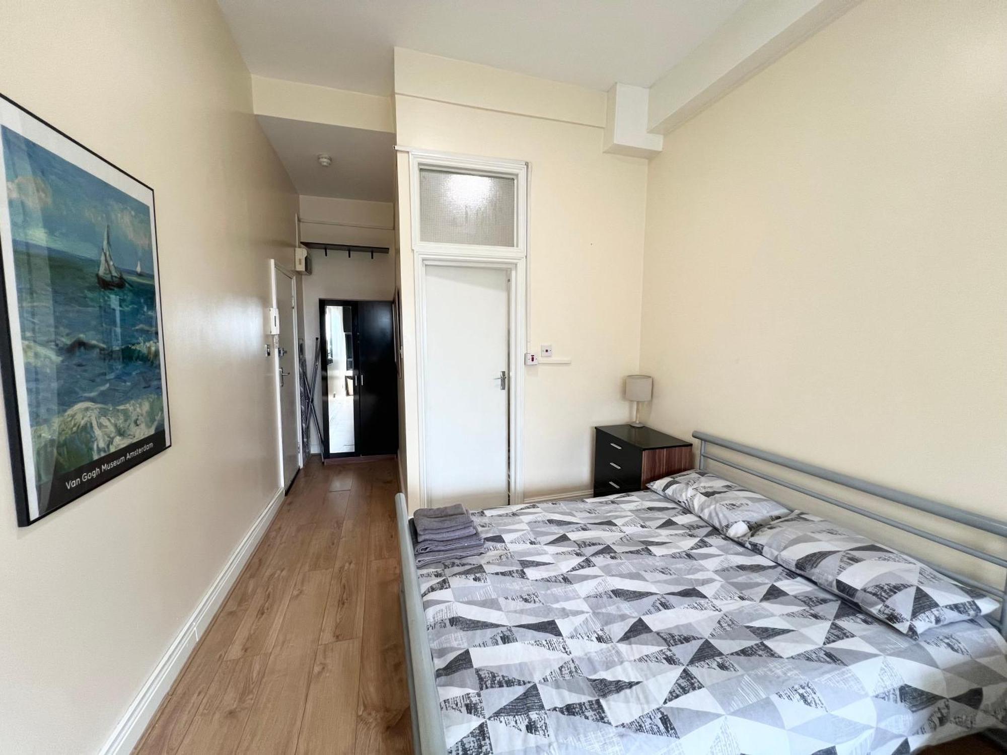 Comfy Apartments - Finchley Road Лондон Экстерьер фото