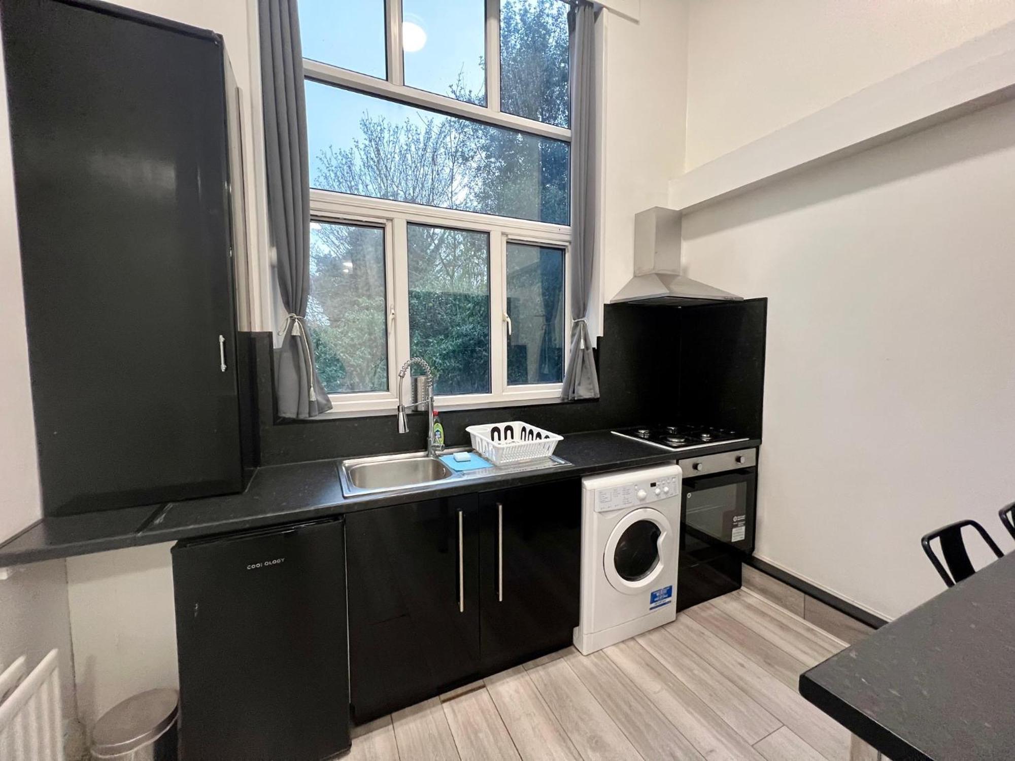 Comfy Apartments - Finchley Road Лондон Экстерьер фото